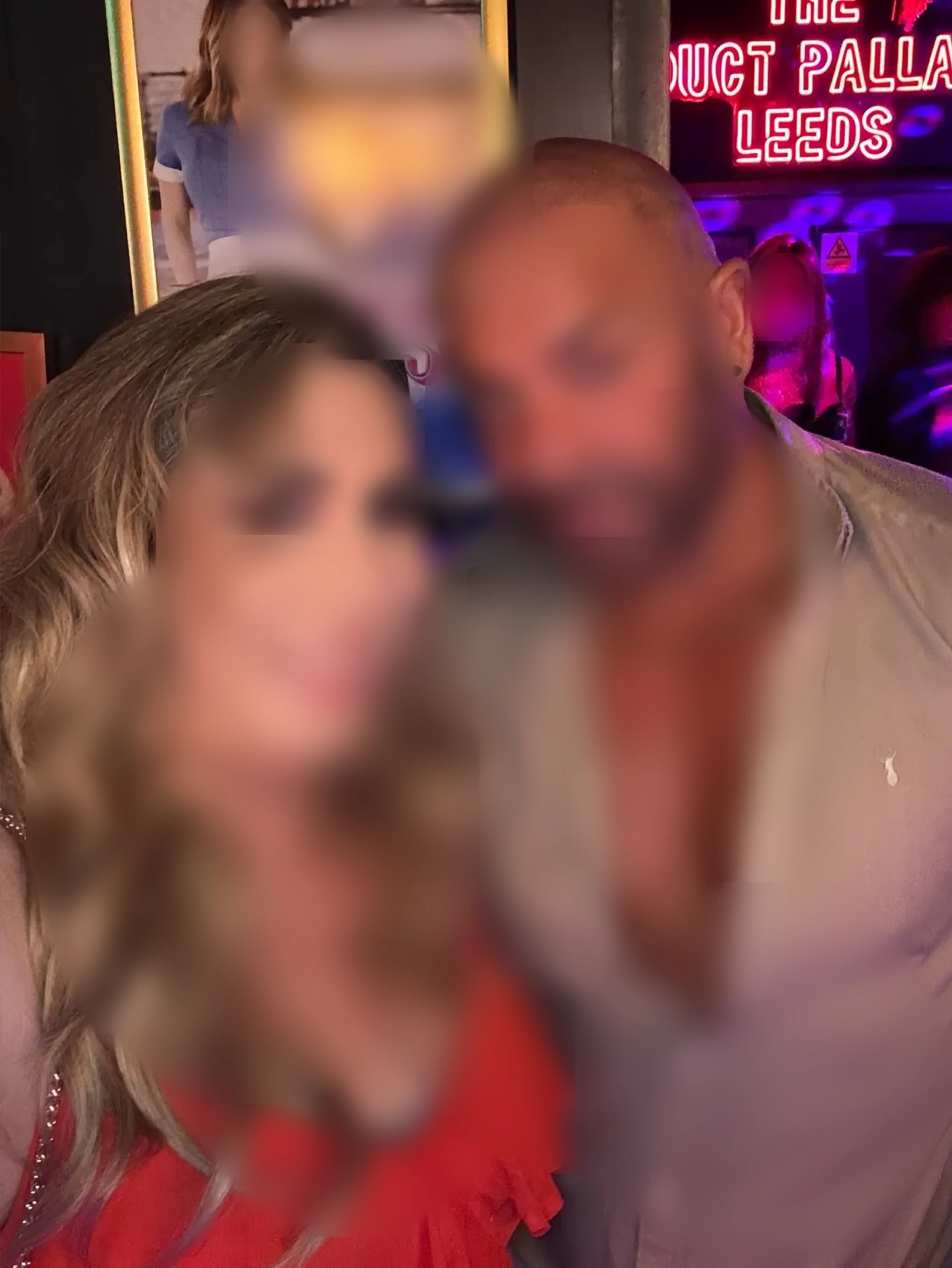 Cherche homme charmant et chaud