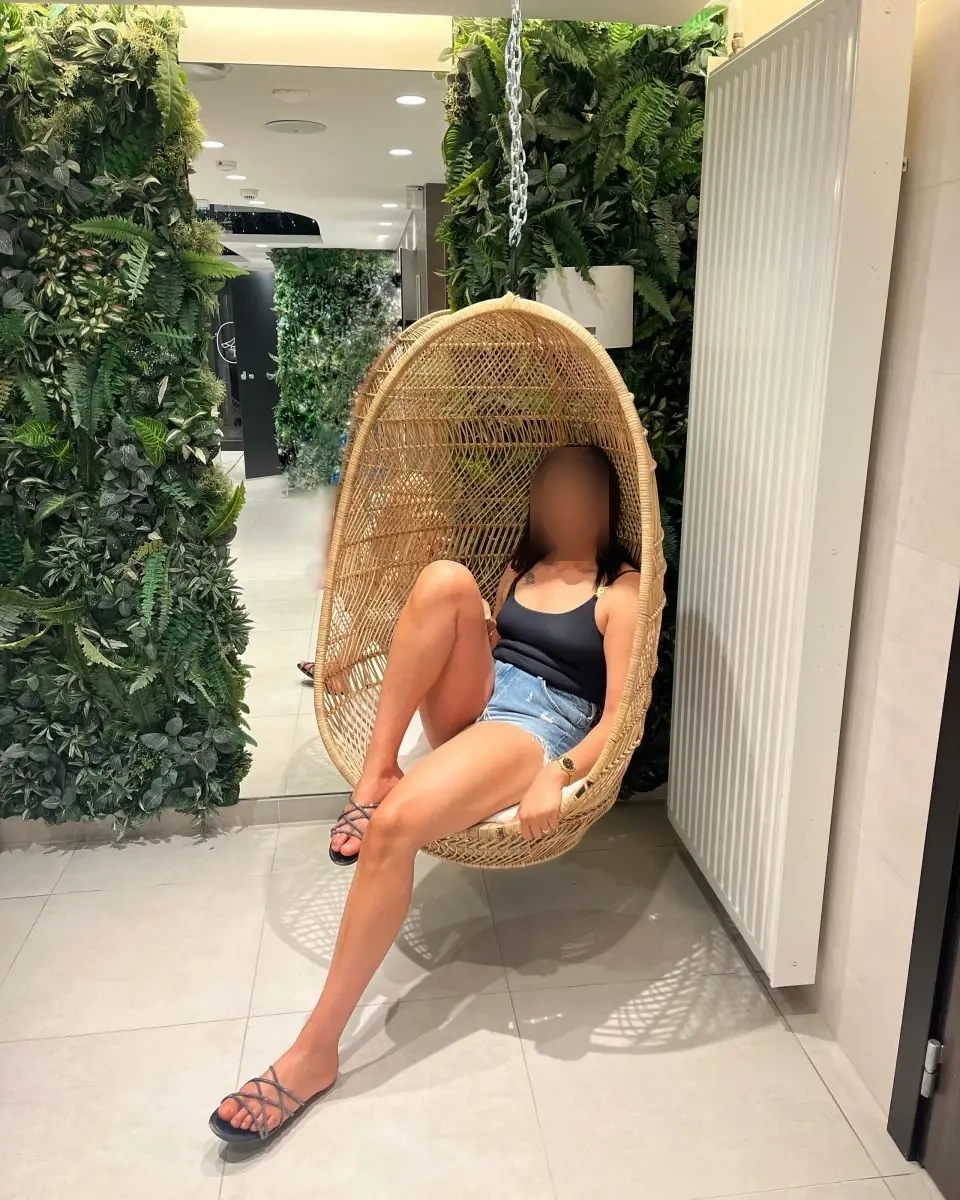 NaughtyAmandine