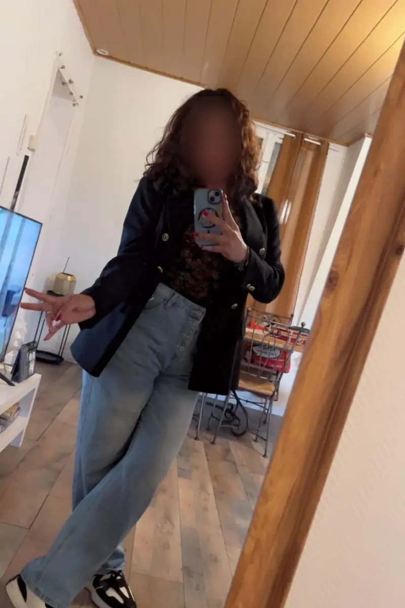 Julie-Cherche-Amant