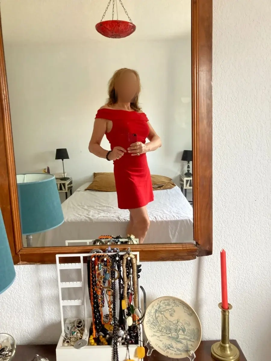 Trans sexy cherche homme attentif à Vienne