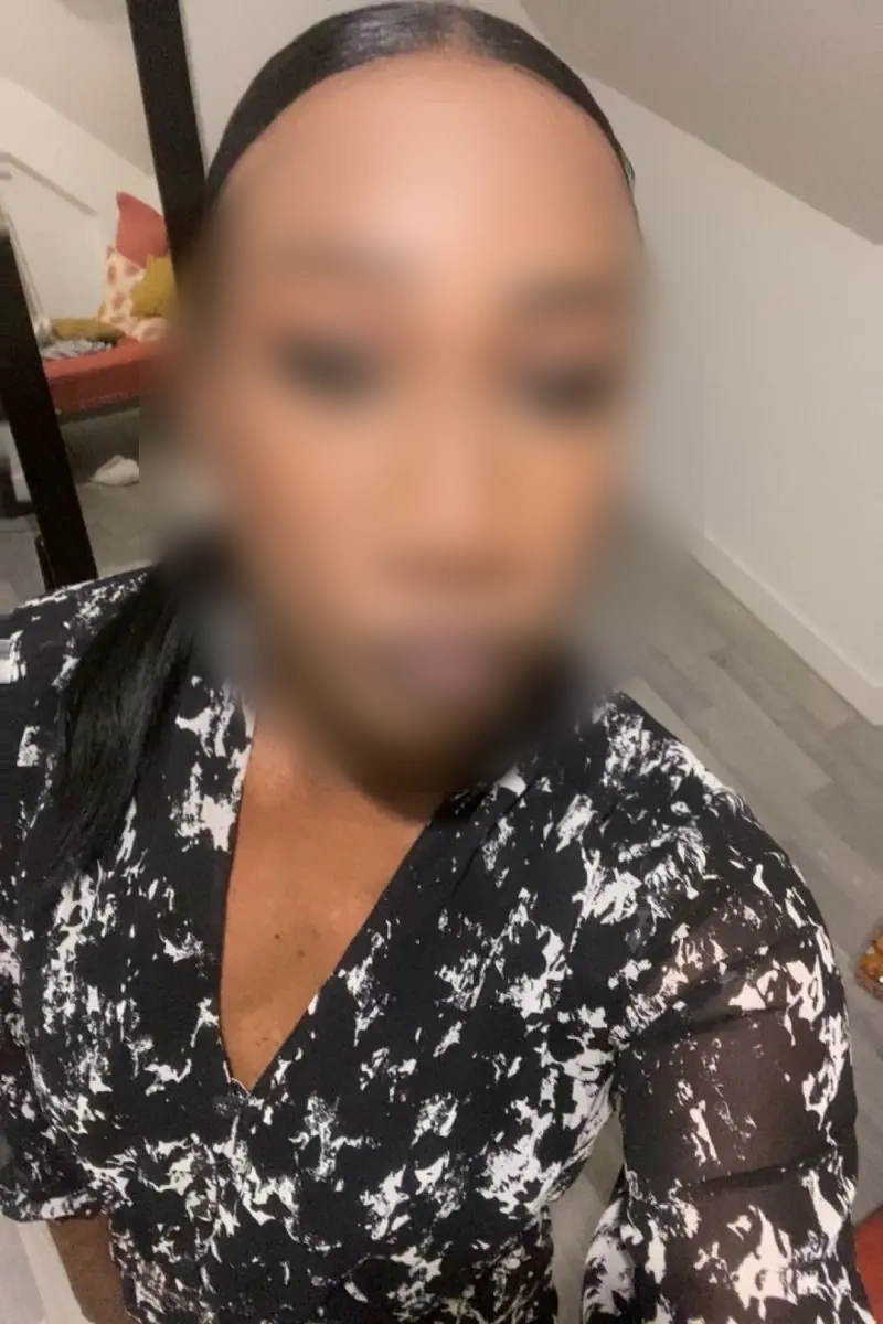 Rendez-vous coquin ce soir à Sathonay-Village